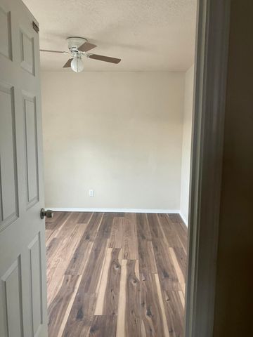 1912 Sea Breeze Street NW, Albuquerque, NM 87120