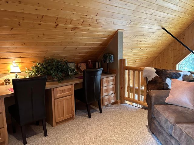 4645 Harrier Drive, Klamath Falls, OR 97601