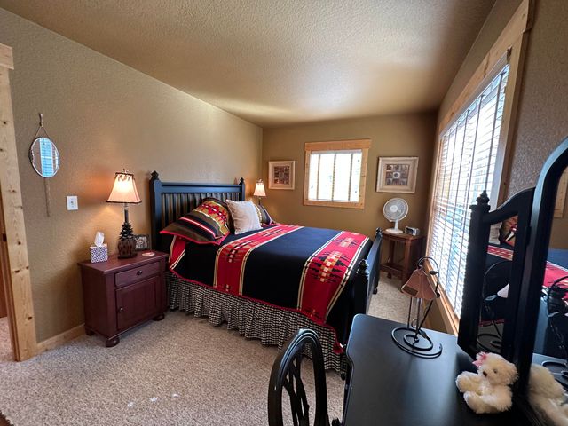 4645 Harrier Drive, Klamath Falls, OR 97601