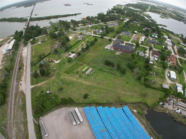 330 River Road, Channelview, TX 77530