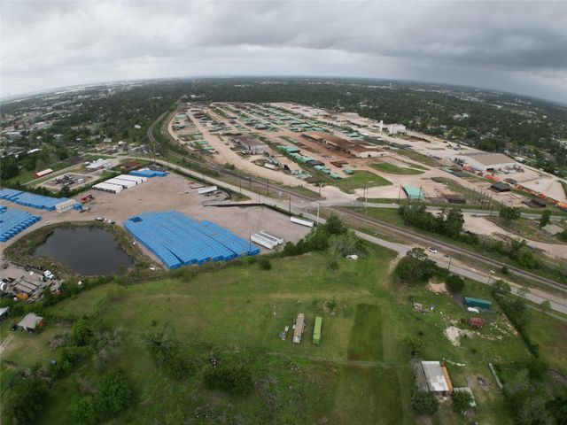 330 River Road, Channelview, TX 77530