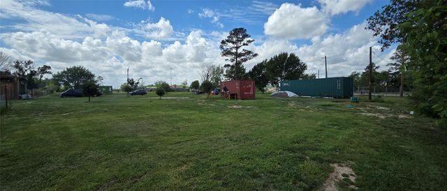 330 River Road, Channelview, TX 77530