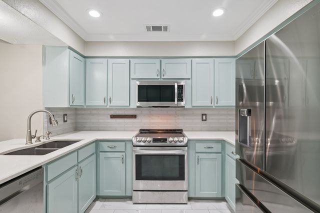 1905 Country Club Drive, Plano, TX 75074