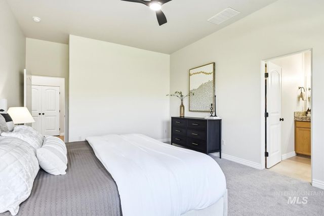 11929 N Humphreys Place, Boise, ID 83714