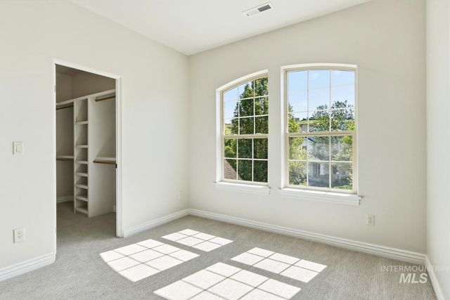 11929 N Humphreys Place, Boise, ID 83714