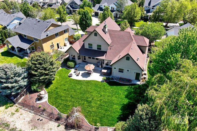 11929 N Humphreys Place, Boise, ID 83714
