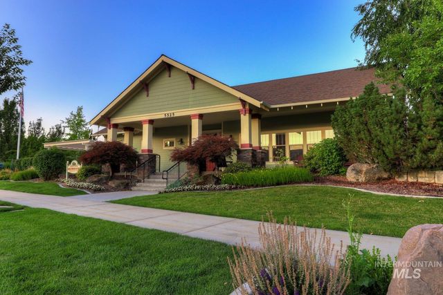 11929 N Humphreys Place, Boise, ID 83714