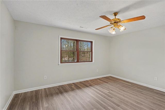 10 Gentry Drive, Mcdonough, GA 30252