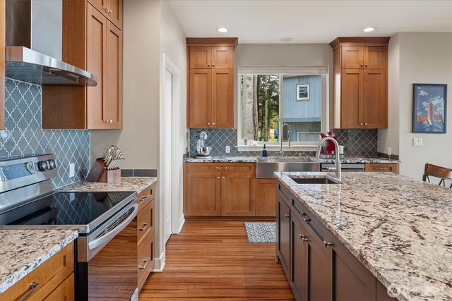 3576 S Camano Drive, Camano Island, WA 98282