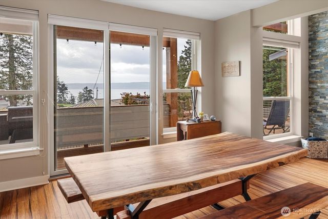 3576 S Camano Drive, Camano Island, WA 98282