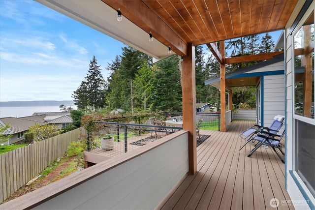 3576 S Camano Drive, Camano Island, WA 98282