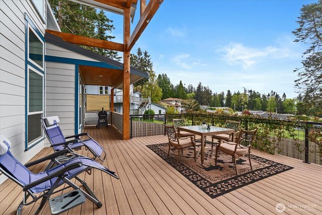3576 S Camano Drive, Camano Island, WA 98282
