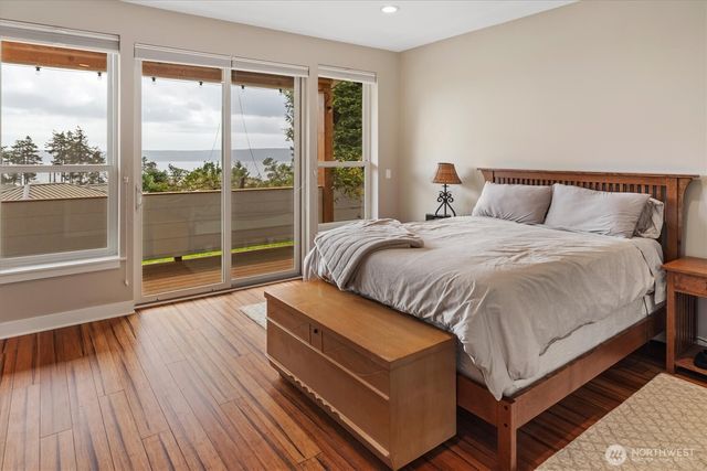 3576 S Camano Drive, Camano Island, WA 98282
