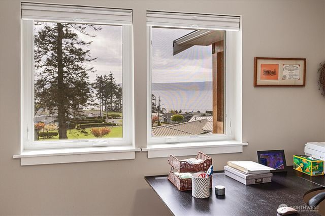 3576 S Camano Drive, Camano Island, WA 98282