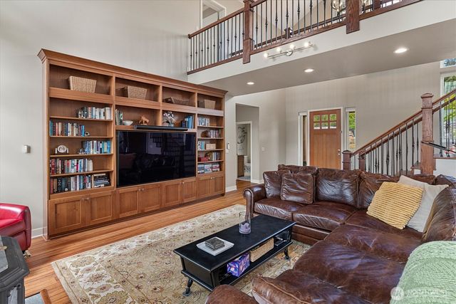 3576 S Camano Drive, Camano Island, WA 98282