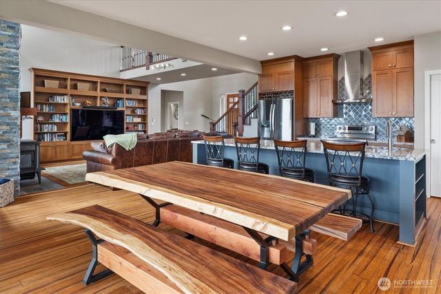 3576 S Camano Drive, Camano Island, WA 98282