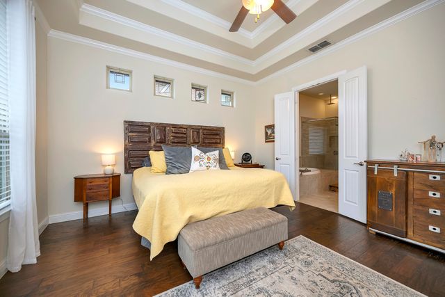 409 Middleton Drive, Roanoke, TX 76262
