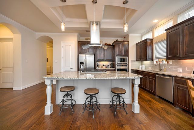 409 Middleton Drive, Roanoke, TX 76262