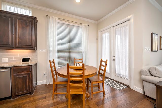 409 Middleton Drive, Roanoke, TX 76262