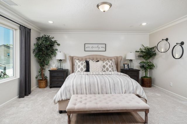 6768 E Carmen Avenue, Fresno, CA 93727