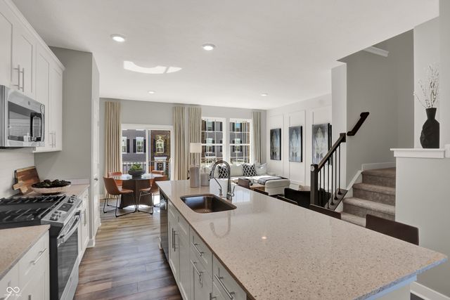 6706 Halsey Street, Zionsville, IN 46077