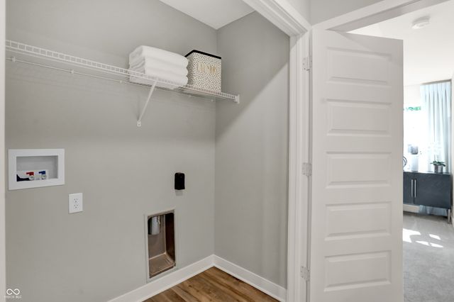 6706 Halsey Street, Zionsville, IN 46077