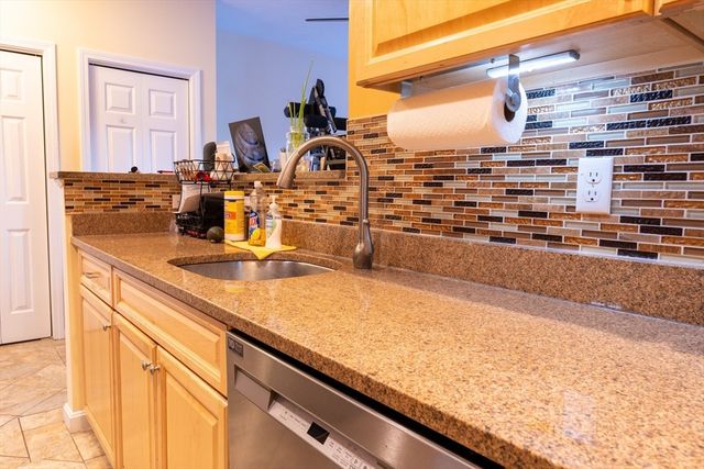 10 Felton Street 208, Brockton, MA 02301