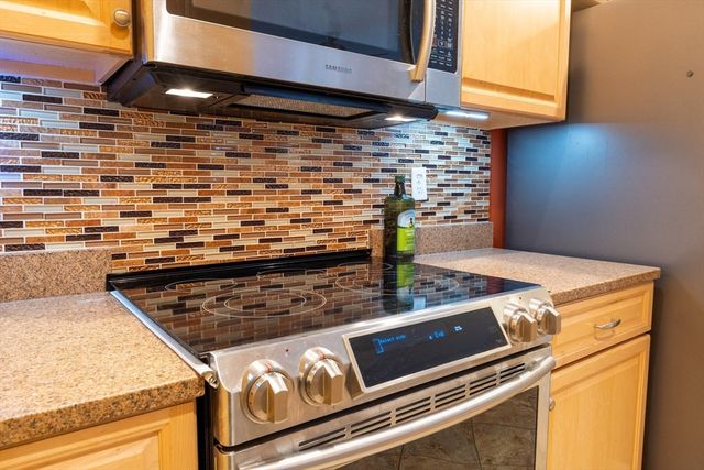 10 Felton Street 208, Brockton, MA 02301