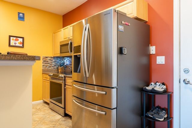 10 Felton Street 208, Brockton, MA 02301