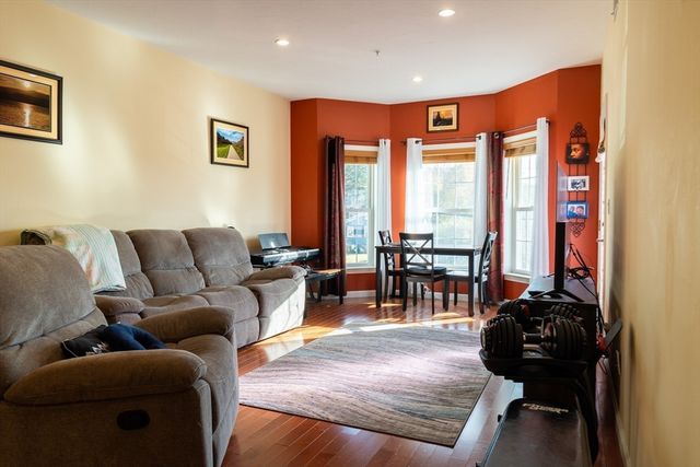 10 Felton Street 208, Brockton, MA 02301