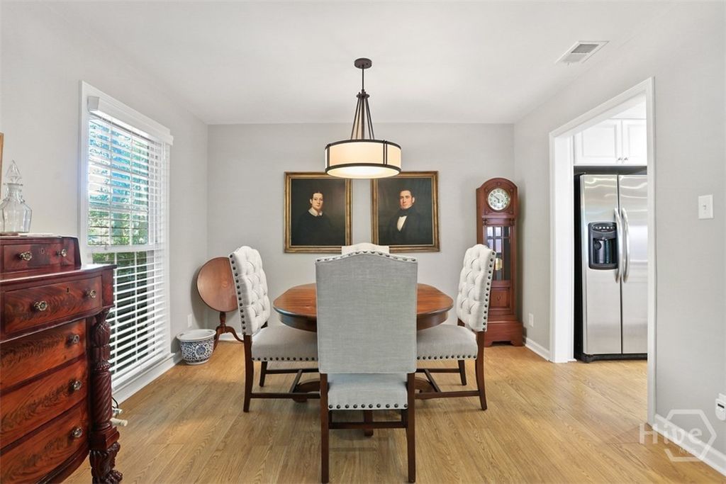 Image 13 of property listing at 122 Talbot Road, Savannah, GA 31410