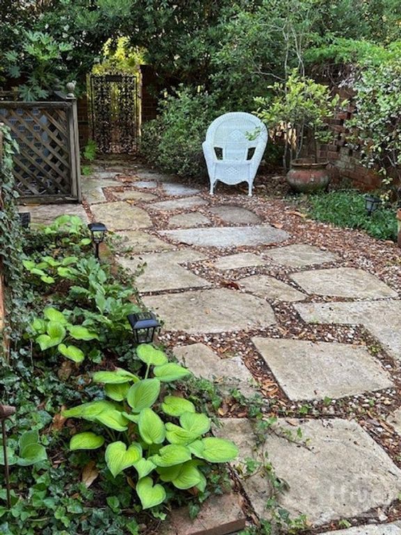 Image 40 of property listing at 122 Talbot Road, Savannah, GA 31410