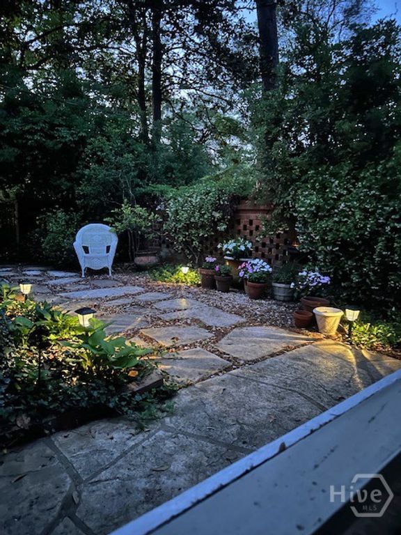 Image 42 of property listing at 122 Talbot Road, Savannah, GA 31410