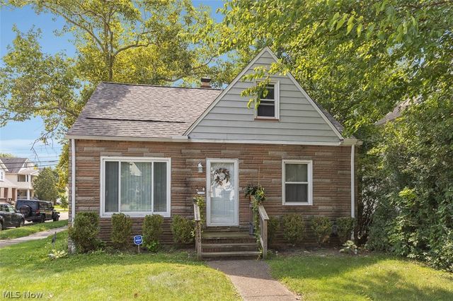 8240 Grand Division Avenue, Garfield Heights, OH 44125