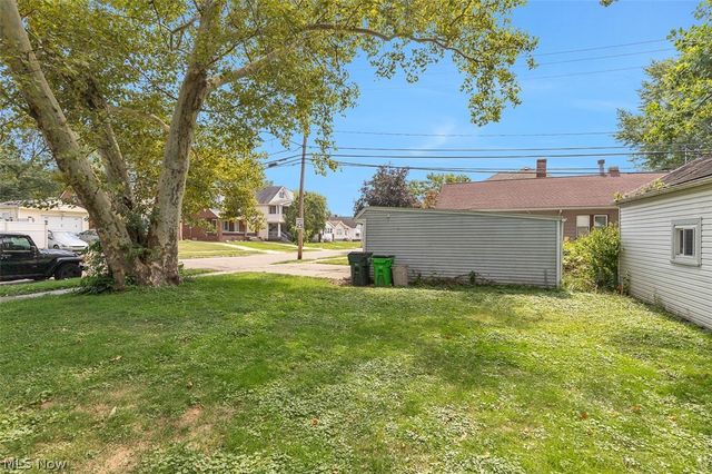 8240 Grand Division Avenue, Garfield Heights, OH 44125