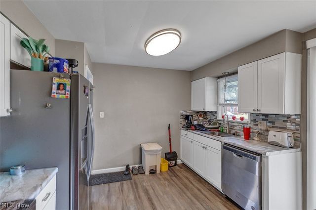 8240 Grand Division Avenue, Garfield Heights, OH 44125