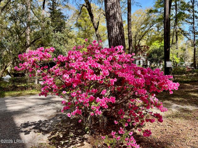 1610 Columbia Drive, Beaufort, SC 29906