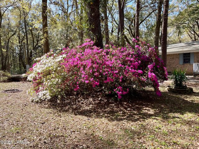 1610 Columbia Drive, Beaufort, SC 29906