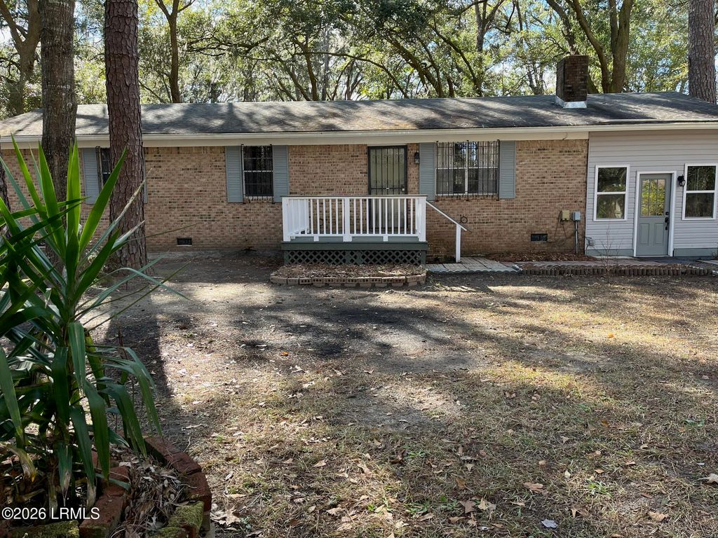 1610 Columbia Drive, Beaufort, SC 29906