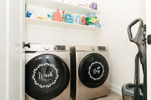 86 S 950 E, Hyde Park, UT 84318