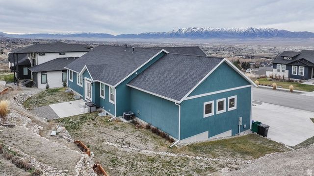 86 S 950 E, Hyde Park, UT 84318