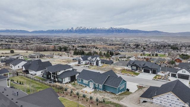 86 S 950 E, Hyde Park, UT 84318