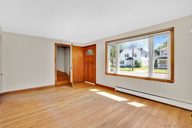 267 Connecticut Ave, Springfield, MA 01104