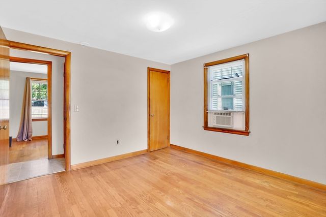 267 Connecticut Ave, Springfield, MA 01104