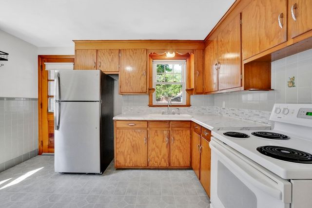 267 Connecticut Ave, Springfield, MA 01104