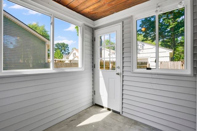 267 Connecticut Ave, Springfield, MA 01104