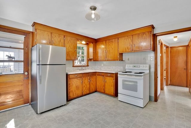 267 Connecticut Ave, Springfield, MA 01104