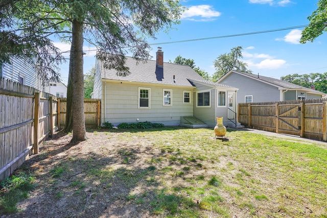 267 Connecticut Ave, Springfield, MA 01104