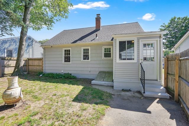 267 Connecticut Ave, Springfield, MA 01104