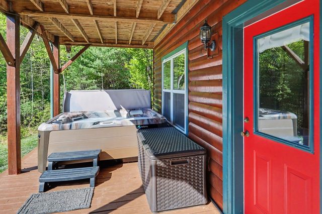 71 Leisure Time Lane, Murphy, NC 28906